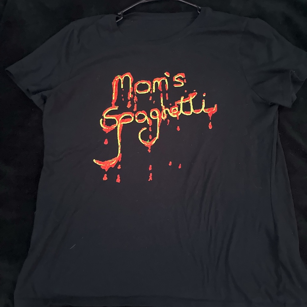 Women's Black Tee with Red Graphic Moms Spaghetti